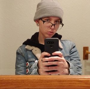 Meet your Posher, Kyra-ann